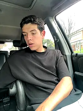 mattebret11 online show from October 2025 05:14:02 PM