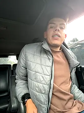 mattebret11 online show from November 2025 06:11:02 PM