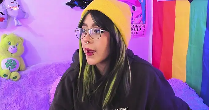 NekoWaifu online show from October 2025 12:58:02 PM