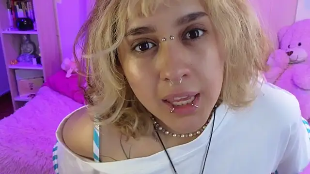 NekoWaifu online show from March 2026 03:16:01 PM