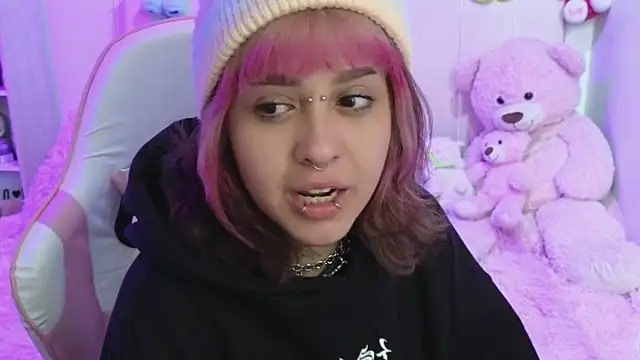 NekoWaifu online show from April 2026 02:29:02 PM