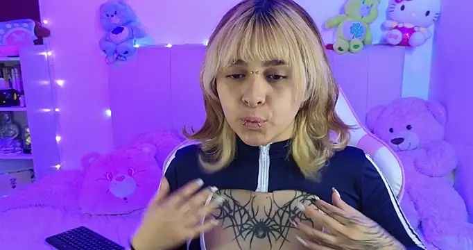 NekoWaifu online show from February 2026 02:17:01 PM