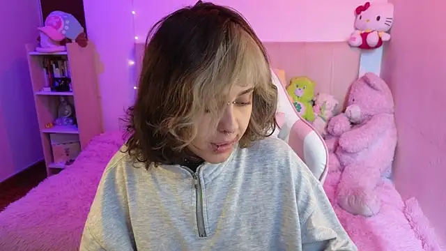 NekoWaifu online show from March 2026 01:44:01 PM