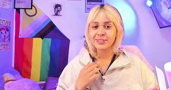 NekoWaifu online show from November 2025 01:17:01 PM