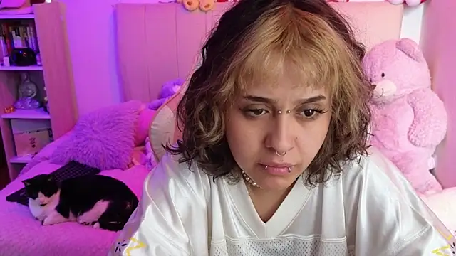 NekoWaifu online show from March 2026 02:43:01 PM