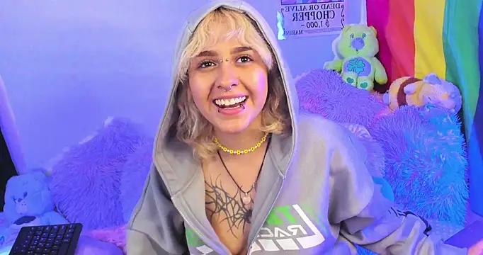 NekoWaifu online show from November 2025 12:14:01 AM