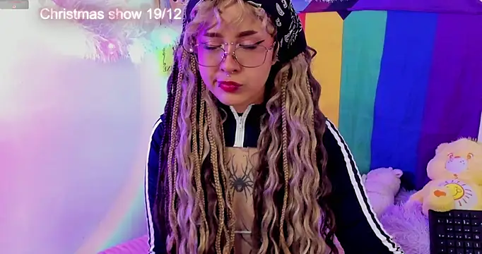 NekoWaifu online show from December 2025 01:50:01 PM