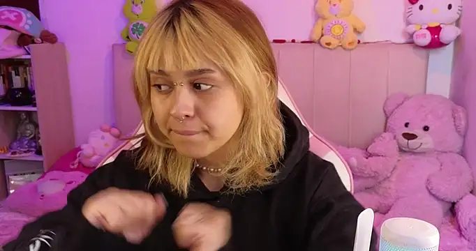 NekoWaifu online show from February 2026 02:06:02 PM