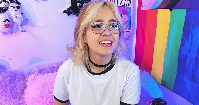 NekoWaifu online show from October 2025 01:10:02 PM