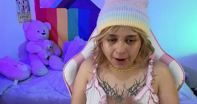 NekoWaifu online show from February 2026 02:14:01 PM