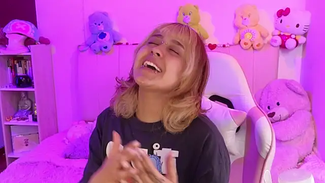 NekoWaifu online show from March 2026 02:12:02 PM