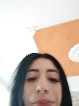 SarayGray online show from October 2025 07:00:02 PM