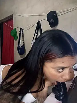 Isabela Foxx1 online show from October 2025 11:40:02 PM