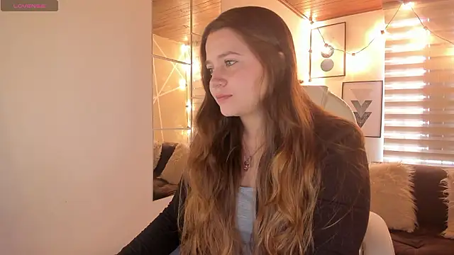 sophiee09  online show from February 2026 01:54:01 PM