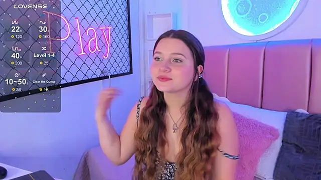 sophiee09  online show from January 2026 01:39:01 PM