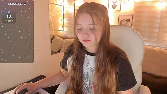 sophiee09  online show from January 2026 12:22:02 PM