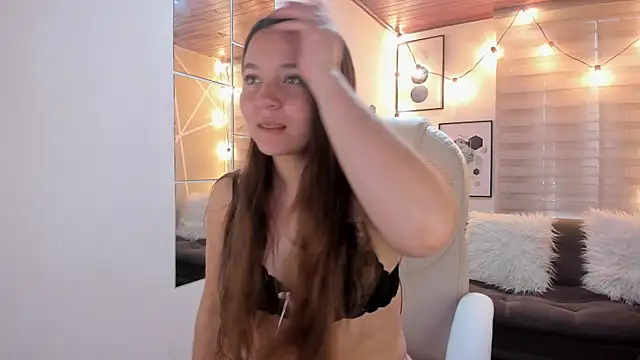 sophiee09  online show from October 2025 01:32:01 PM