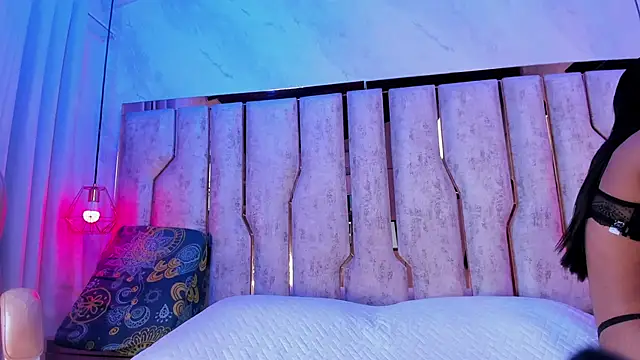 paulina cano online show from September 2025 09:04:02 PM