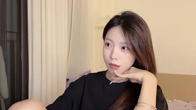 Snapshot of Meng_777 chatting on October 2025 12:28:01 PM Meng 777 online show from October 2025 12:28:01 PM