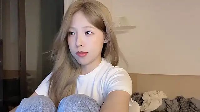 Meng 777 online show from April 2026 12:32:02 PM