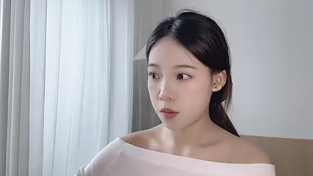 Snapshot of Meng_777 chatting on October 2025 08:01:02 AM Meng 777 online show from October 2025 08:01:02 AM