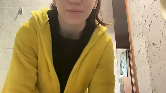MargarettNewbie online show from September 2025 04:29:01 AM
