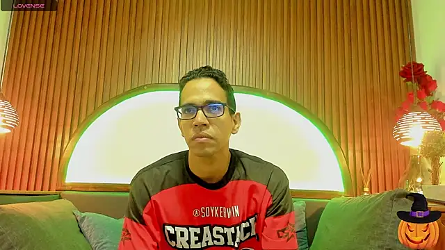 JacobDraven online show from October 2025 02:45:01 AM