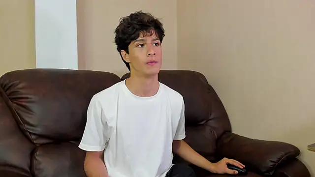 Snapshot of Xam_Collen chatting on November 2025 03:23:01 PM Xam Collen online show from November 2025 03:23:01 PM