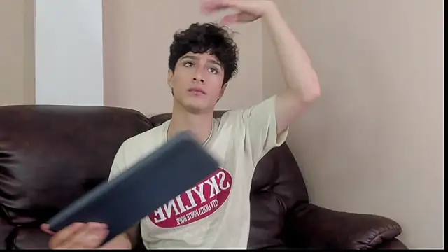 Snapshot of Xam_Collen chatting on December 2025 03:47:01 PM Xam Collen online show from December 2025 03:47:01 PM