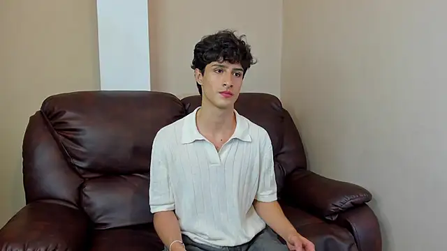 Snapshot of Xam_Collen chatting on December 2025 02:44:01 PM Xam Collen online show from December 2025 02:44:01 PM