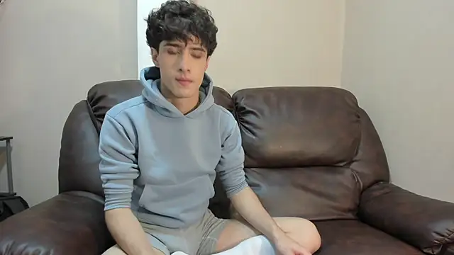 Snapshot of Xam_Collen chatting on November 2025 03:17:01 PM Xam Collen online show from November 2025 03:17:01 PM