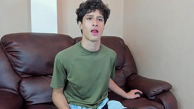 Snapshot of Xam_Collen chatting on December 2025 05:18:02 PM Xam Collen online show from December 2025 05:18:02 PM