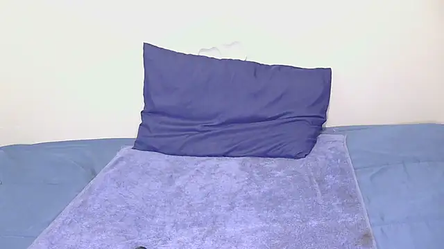 Serafynn online show from December 2025 02:12:01 AM