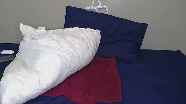 Serafynn online show from October 2025 02:45:01 AM