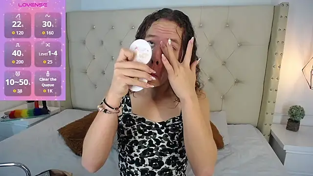 Snapshot of bycandy_ chatting on November 2025 12:21:02 PM bycandy online show from November 2025 12:21:02 PM