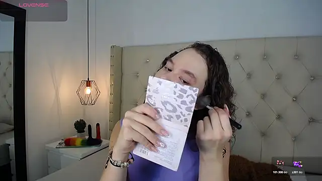 Snapshot of bycandy_ chatting on November 2025 12:09:02 PM bycandy online show from November 2025 12:09:02 PM