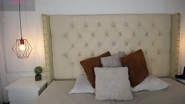 bycandy  online show from February 2026 01:11:02 PM