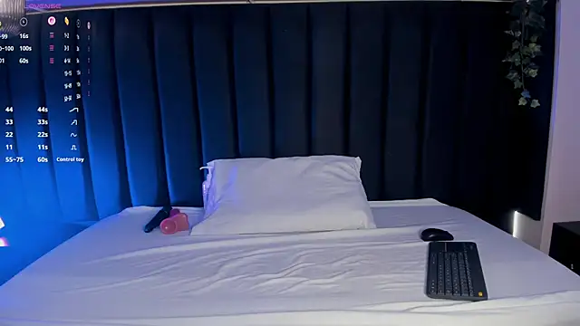 Cristina joy online show from October 2025 12:15:02 PM