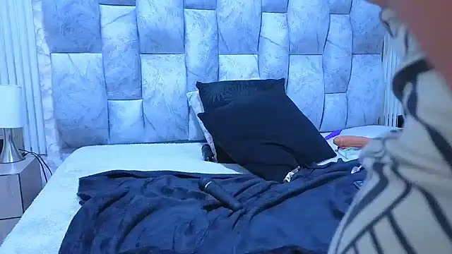 sofiagutierrez   online show from November 2025 05:07:02 AM