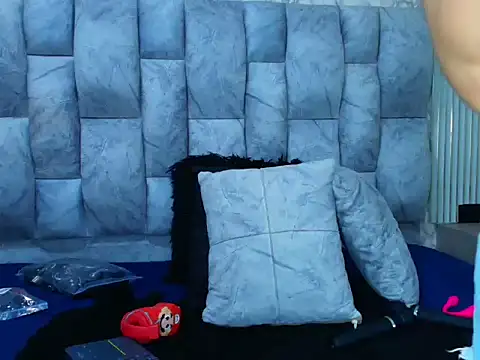 sofiagutierrez   online show from September 2025 01:56:01 AM
