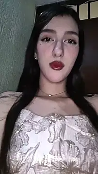 Snapshot of Emily-hottson chatting on January 2026 05:25:02 AM Emily-hottson online show from January 2026 05:25:02 AM