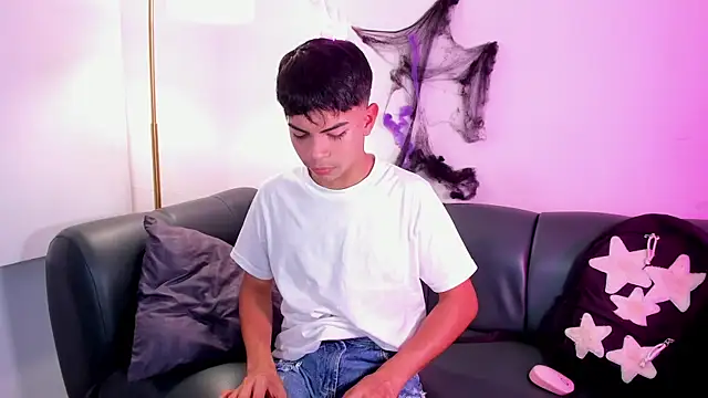 Peter chase online show from October 2025 07:03:02 PM