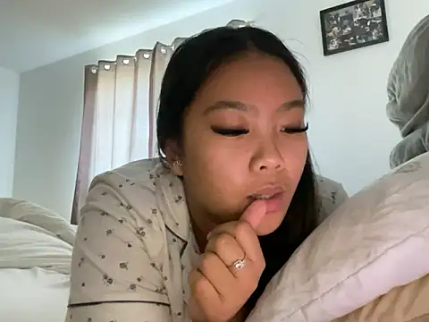 Snapshot of MissCherryyxox chatting on October 2025 08:26:02 AM MissCherryyxox online show from October 2025 08:26:02 AM