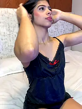 Ambersfoxx online show from November 2025 12:41:01 PM