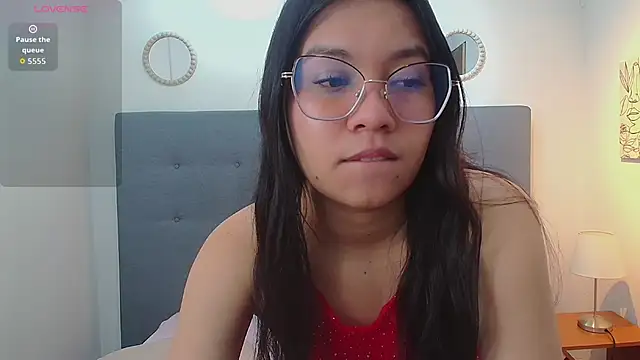 chaneelstark online show from October 2025 04:13:01 AM