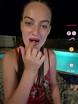 CurlyChloe online show from July 2026 07:21:02 PM