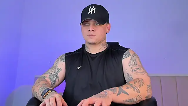 denis munera online show from November 2025 04:35:02 AM