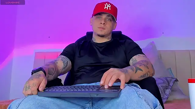 denis munera online show from September 2025 12:08:02 PM