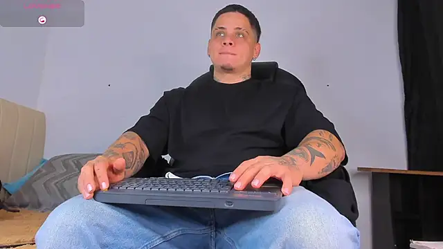 denis munera online show from October 2025 09:32:02 AM