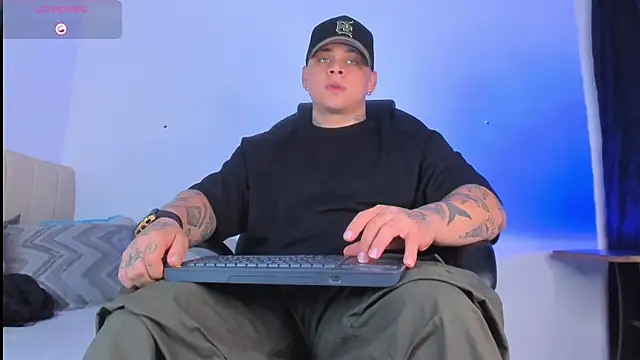 denis munera online show from October 2025 11:56:01 AM